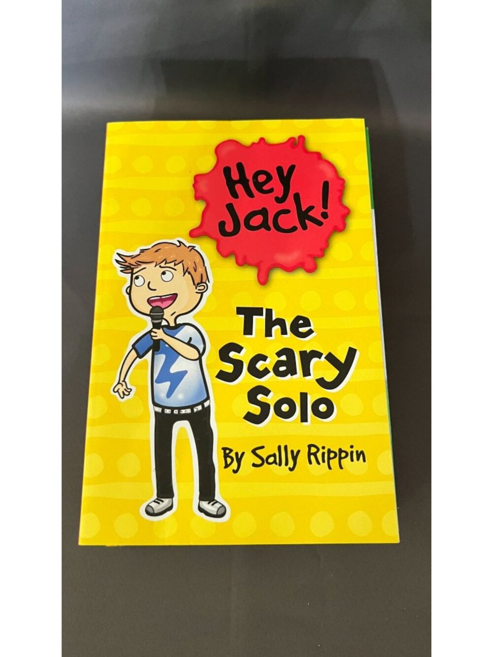 Childrens Chapter Books Bundle Featuring Dog Man Hey Jack Kickers And More - Picture 4 of 9